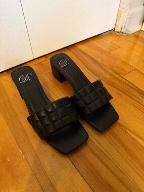 Black Healed Shoes Size 6